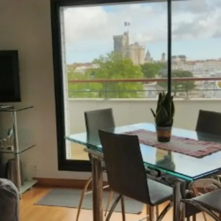 Les 2 Tours Apartment *