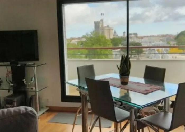 Les 2 Tours Apartment *